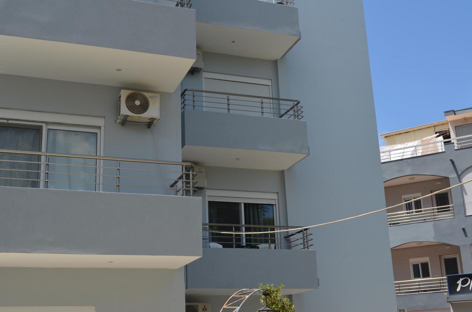 יאליסוס Economisa Apartments מראה חיצוני תמונה